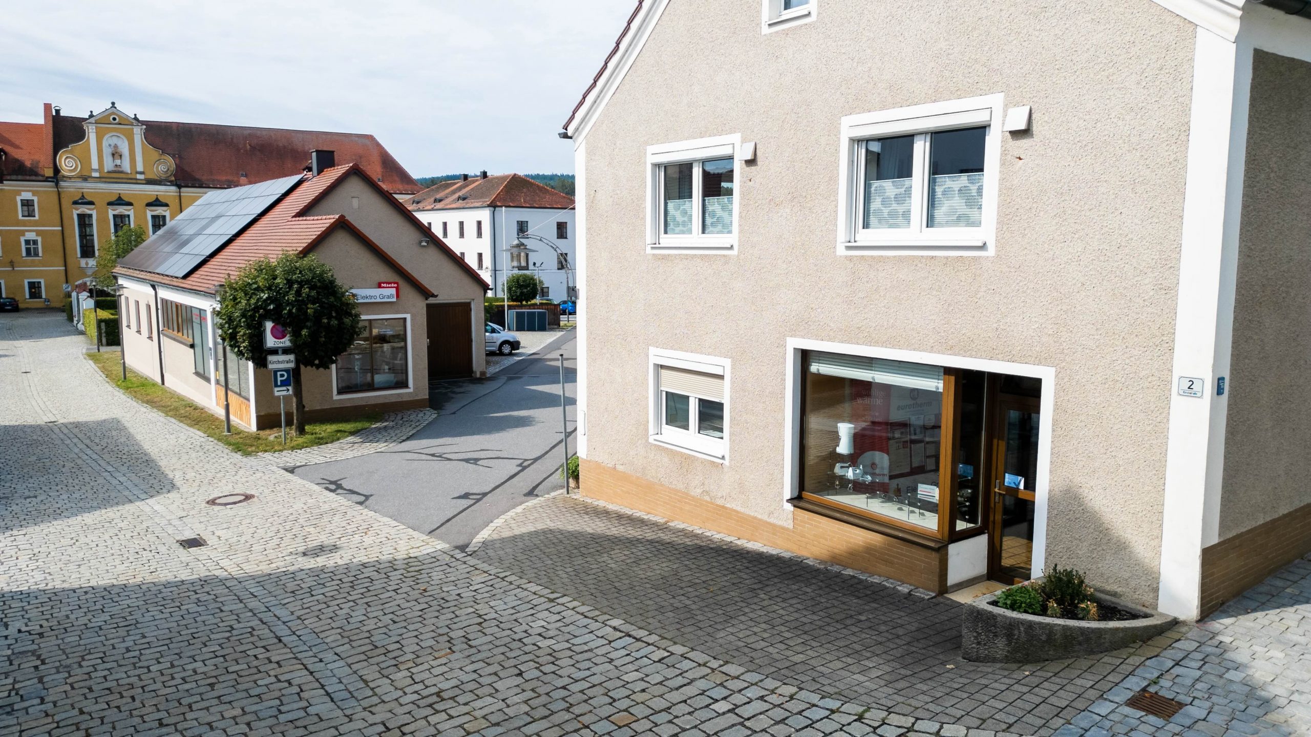 Außenansicht Elektro Graßl Drohne 1